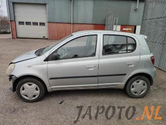 Toyota Yaris Yaris (P1), Hatchback, 1999 / 2005 1.3 16V VVT-i picture 2