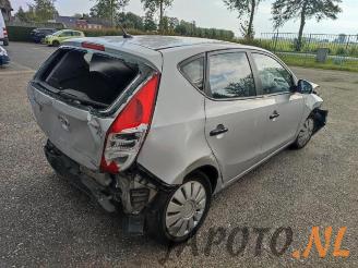 Hyundai I-30 i30 (FD), Hatchback, 2007 / 2011 1.6 CRDi 16V VGT HP picture 4