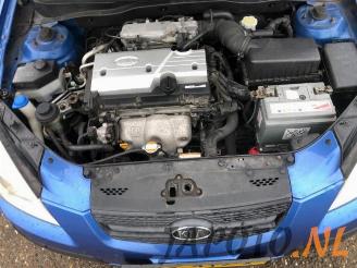 Kia Rio Rio II (DE), Hatchback, 2005 / 2011 1.4 16V picture 16