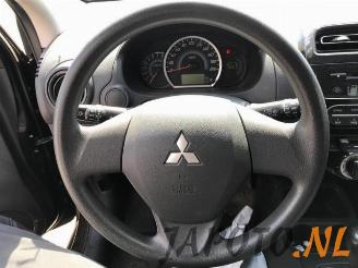 Mitsubishi Space-star Space Star (A0), Hatchback, 2012 1.0 12V picture 13