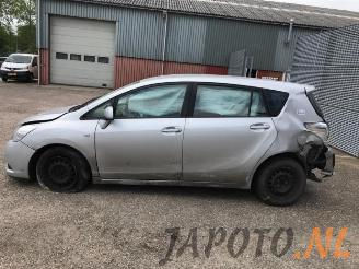 Toyota Verso Verso, MPV, 2009 / 2018 2.0 16V D-4D-F picture 2