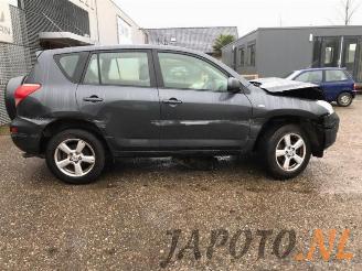 Toyota Rav-4 RAV4 (A3), Terreinwagen, 2005 / 2012 2.0 16V VVT-i 4x4 picture 4