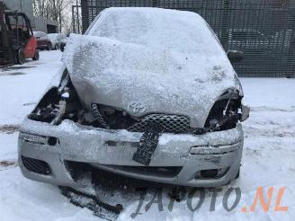 Toyota Yaris Yaris (P1), Hatchback, 1999 / 2005 1.0 16V VVT-i picture 2