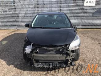 Toyota Yaris Yaris III (P13), Hatchback, 2010 / 2020 1.5 16V Hybrid picture 3