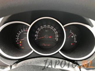 Kia Venga Venga, MPV, 2010 / 2019 1.4 CVVT 16V picture 22