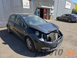 Kia Cee d Cee'd (JDB5), Hatchback 5-drs, 2012 / 2018 1.6 CRDi 16V VGT picture 7