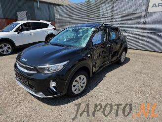 Salvage car Kia Stonic Stonic (YB), SUV, 2017 1.0i T-GDi 12V Eco-Dynamics+ 2024/7