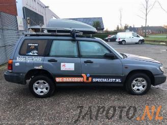 Subaru Forester Forester (SF), SUV, 1997 / 2002 2.0 16V picture 6
