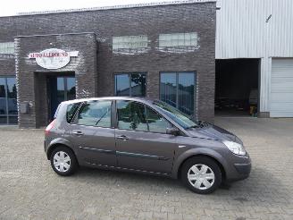 Vrakbiler bedrijf Renault Scenic 1.6-16V DYNAM.COMF. 2006/1
