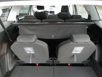 Peugeot 5008 1.2 PT BL. Executive 7 persoons picture 7