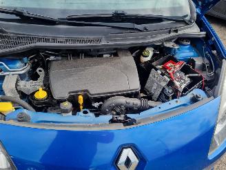 Renault Twingo II (CN) Hatchback 3-drs 1.2 16V (D4F-772(D4F-J7)) [56kW] 5-BAK picture 8