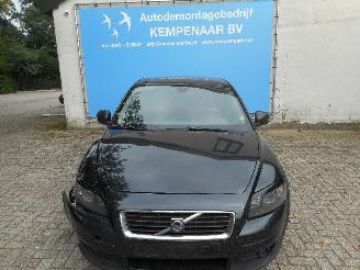 Salvage car Volvo C-30 C30 (EK/MK) Hatchback 3-drs 1.6 D 16V (D4164T) [80kW]  (10-2006/12-201=
2) 2009/11