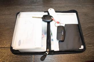 Ford Tourneo Courier 1.0 EcoBoost 75kW Titanium airco cruise achterschade picture 24