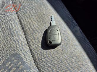 Renault Trafic Trafic New (FL), Van, 2001 / 2014 2.5 dCi 16V 135 picture 17