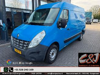 krockskadad bil bedrijf Renault Master  2011/11