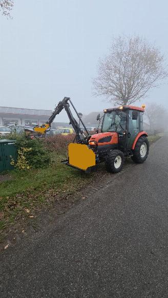 Kubota  maaiarm picture 10