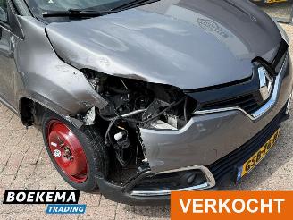 Renault Captur 1.2 TCe Helly Hansen Automaat Navigatie Climate Cruise Camera picture 6