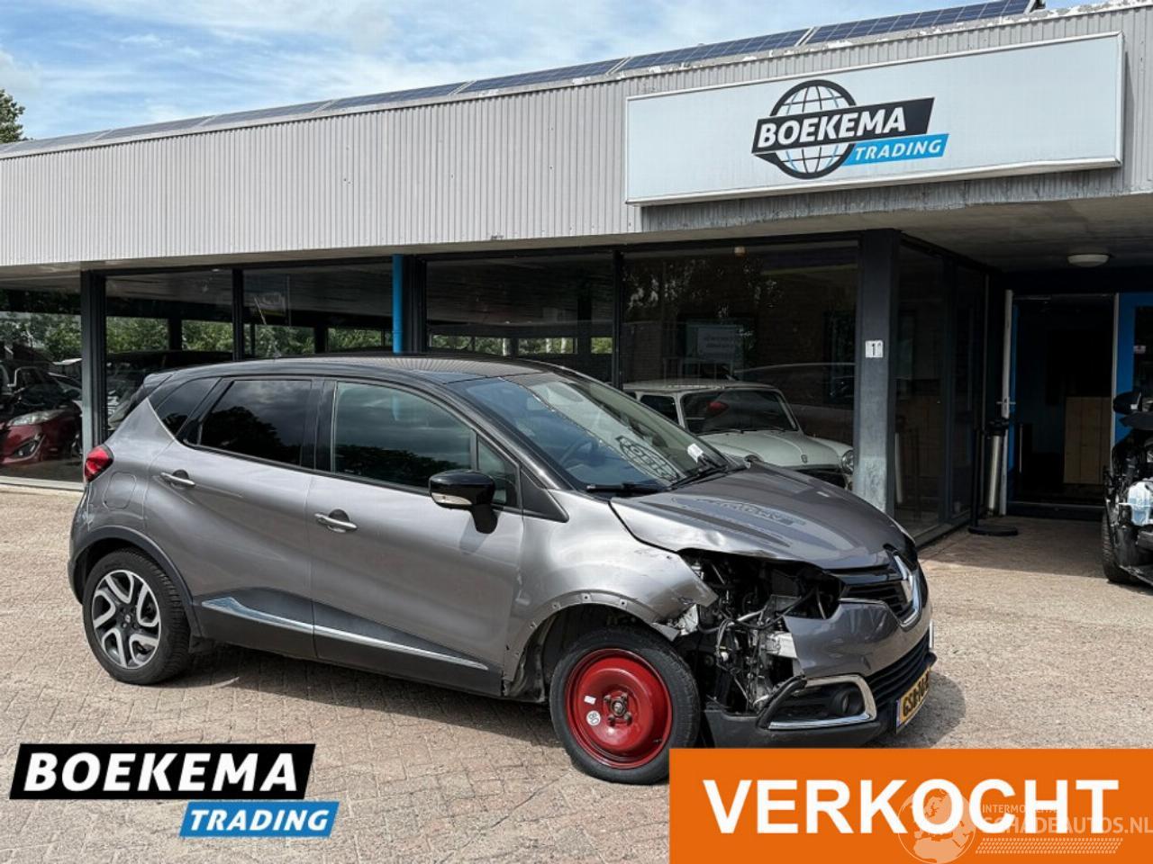 Renault Captur 1.2 TCe Helly Hansen Automaat Navigatie Climate Cruise Camera