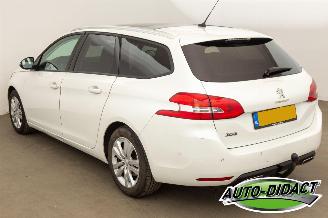 Peugeot 308 1.2 PureTech Clima Navi Pano Camera Blue Lease Executive picture 3