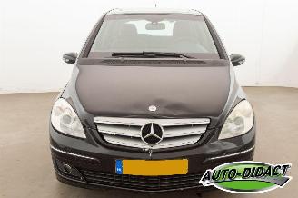Mercedes B-klasse 200 Automaat Pano picture 36