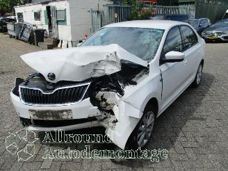 Auto da rottamare Skoda Rapid Rapid Liftback 1.2 TSI (CBZA) [63kW]  (07-2012/05-2015) 2014