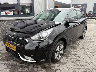 Kia Niro 1.6 GDI Hybrid DynamicLine picture 3