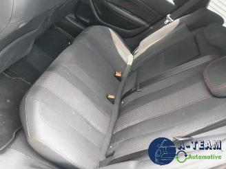 Peugeot 308 308 SW (L4/L9/LC/LJ/LR), Combi 5-drs, 2014 / 2021 1.2 12V e-THP PureTech 130 picture 19