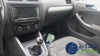 Volkswagen Jetta Jetta IV (162/16A), Sedan, 2010 / 2017 1.2 TSI picture 20