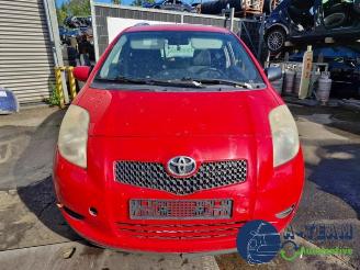 Toyota Yaris Yaris II (P9), Hatchback, 2005 / 2014 1.3 16V VVT-i picture 2