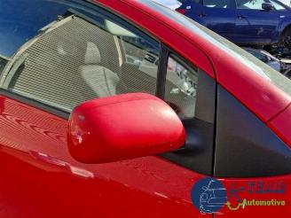 Toyota Yaris Yaris II (P9), Hatchback, 2005 / 2014 1.3 16V VVT-i picture 19