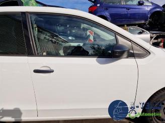 Volkswagen Up! Up! (121), Hatchback, 2011 1.0 12V 60 picture 12