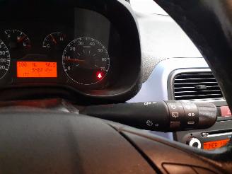 Fiat Punto Grande Punto (199) Hatchback 1.4 (350.A.1000) [57kW]  (06-2005/10-2012=
) picture 18