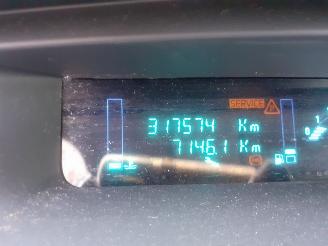 Renault Scenic Grand Scénic II (JM) MPV 2.0 16V (F4R-770(Euro 4)) [99kW]  (04-2004/=
06-2009) picture 2