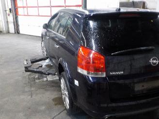 Opel Signum Signum (F48) Hatchback 5-drs 2.8 V6 Turbo 24V OPC (Z28NET(Euro 4)) [18=
4kW]  (01-2006/12-2008) picture 4