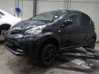Dezmembrări autoturisme Toyota Aygo Aygo (B10) Hatchback 1.0 12V VVT-i (1KR-FE) [50kW]  (07-2005/05-2014) 2013