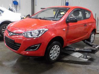 Vrakbiler auto Hyundai I-20 i20 Hatchback 1.2i 16V (G4LA) [63kW]  (03-2012/12-2015) 2012/0