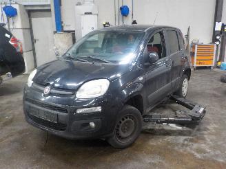 Vrakbiler auto Fiat Panda Panda/Pandina (312) Hatchback 0.9 TwinAir Turbo 85 (312.A.2000) [63kW]=
  (02-2012/...) 2014/0