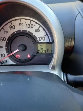 Citroën C1 C1 Hatchback 1.0 12V (1KR-FE(CFB)) [50kW]  (06-2005/09-2014) picture 2