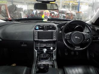 Jaguar XE XE Sedan 2.0 D E-Performance 16V (204DTD(AJ20D4)) [120kW]  (03-2015/..=
=2E) picture 5