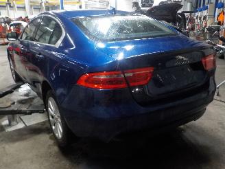 Jaguar XE XE Sedan 2.0 D E-Performance 16V (204DTD(AJ20D4)) [120kW]  (03-2015/..=
=2E) picture 4