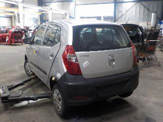 Hyundai I-10 i10 (F5) Hatchback 1.1i 12V (G4HG5) [51kW]  (04-2011/12-2013) picture 4