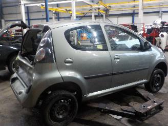 Citroën C1 C1 Hatchback 1.0 12V (1KR-FE(CFB)) [50kW]  (06-2005/09-2014) picture 3