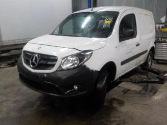 krockskadad bil auto Mercedes Citan Citan (415.6) Van 1.5 108 CDI (OM608.915(K9K)) [59kW]  (05-2019/...) 2020/1