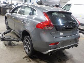 Volvo V-40 V40 (MV) Hatchback 5-drs 2.0 D2 16V (D4204T8(Euro 6b)) [88kW]  (02-201=
5/08-2019) picture 4