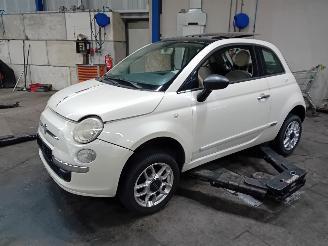 Vrakbiler auto Fiat 500 500 (312) Hatchback 1.2 69 (169.A.4000(Euro 5)) [51kW]  (07-2007/...) 2009
