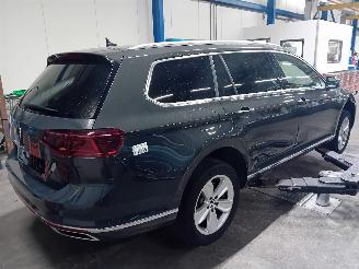 Volkswagen Passat Passat Variant (3G5) Combi 2.0 R 16V 4Motion (DNFE) [206kW]  (05-2015/=
03-2024) picture 3
