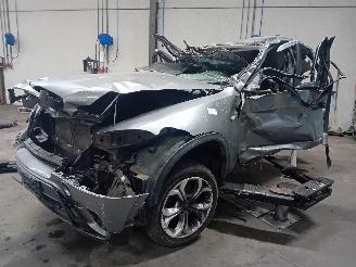 Salvage car BMW X5 X5 (E70) SUV xDrive 35d 3.0 24V (N57-D30A) [180kW]  (04-2010/07-2013) 2010