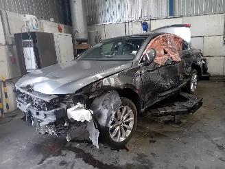 Vrakbiler auto Volkswagen Passat Passat (3G2) Sedan 1.4 GTE Hybrid 16V (CUKC) [160kW]  (06-2015/03-2024=
) 2016/0