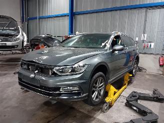 Vrakbiler auto Volkswagen Passat Passat Variant (3G5) Combi 1.6 TDI 16V (DCXA) [88kW]  (08-2014/11-2020=
) 2017/0