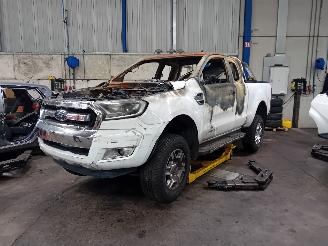 Démontage voiture Ford Ranger Ranger Pick-up 2.2 TDCi 16V 4x4 (GBVAJQJ) [118kW]  (05-2015/01-2023) 2019